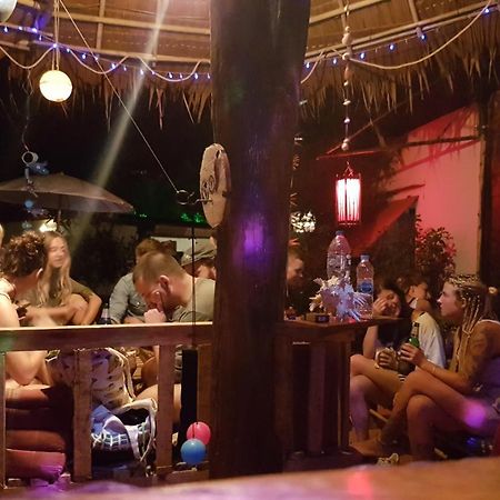 Slacklines Hostel Ko Lanta Dış mekan fotoğraf