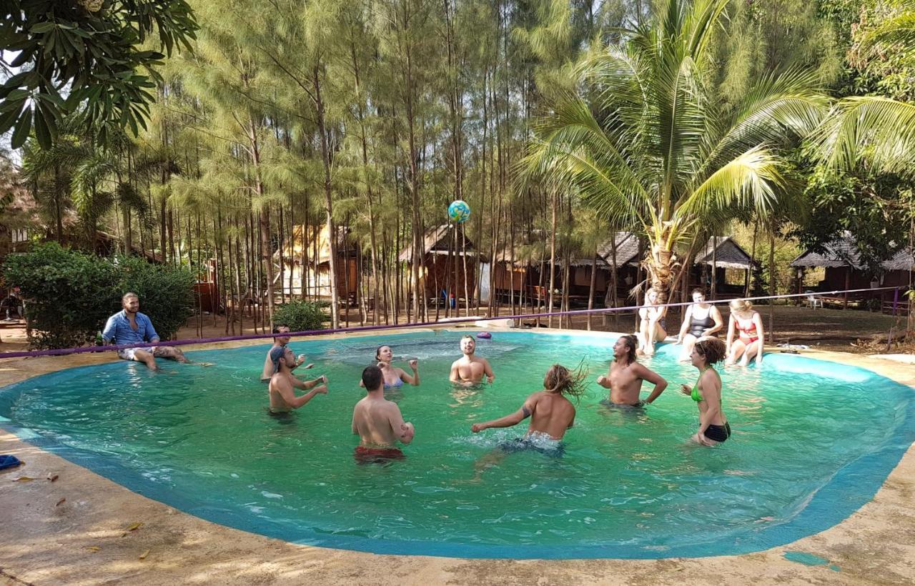 Slacklines Hostel Ko Lanta Dış mekan fotoğraf